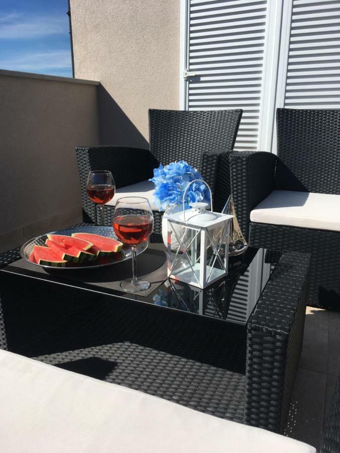 Luxury Apartments Vucinic Пировац Экстерьер фото